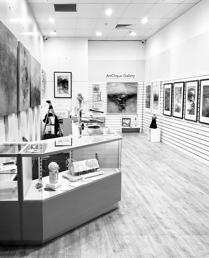 Setting up SerendipARTy Popup up exhibition opening for Lyne Marshall